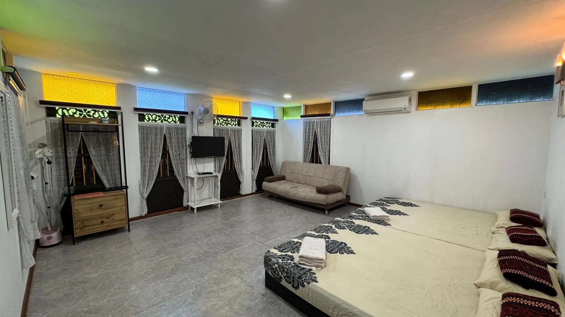Holiday home Rumah Inap Kampung Agong Penaga